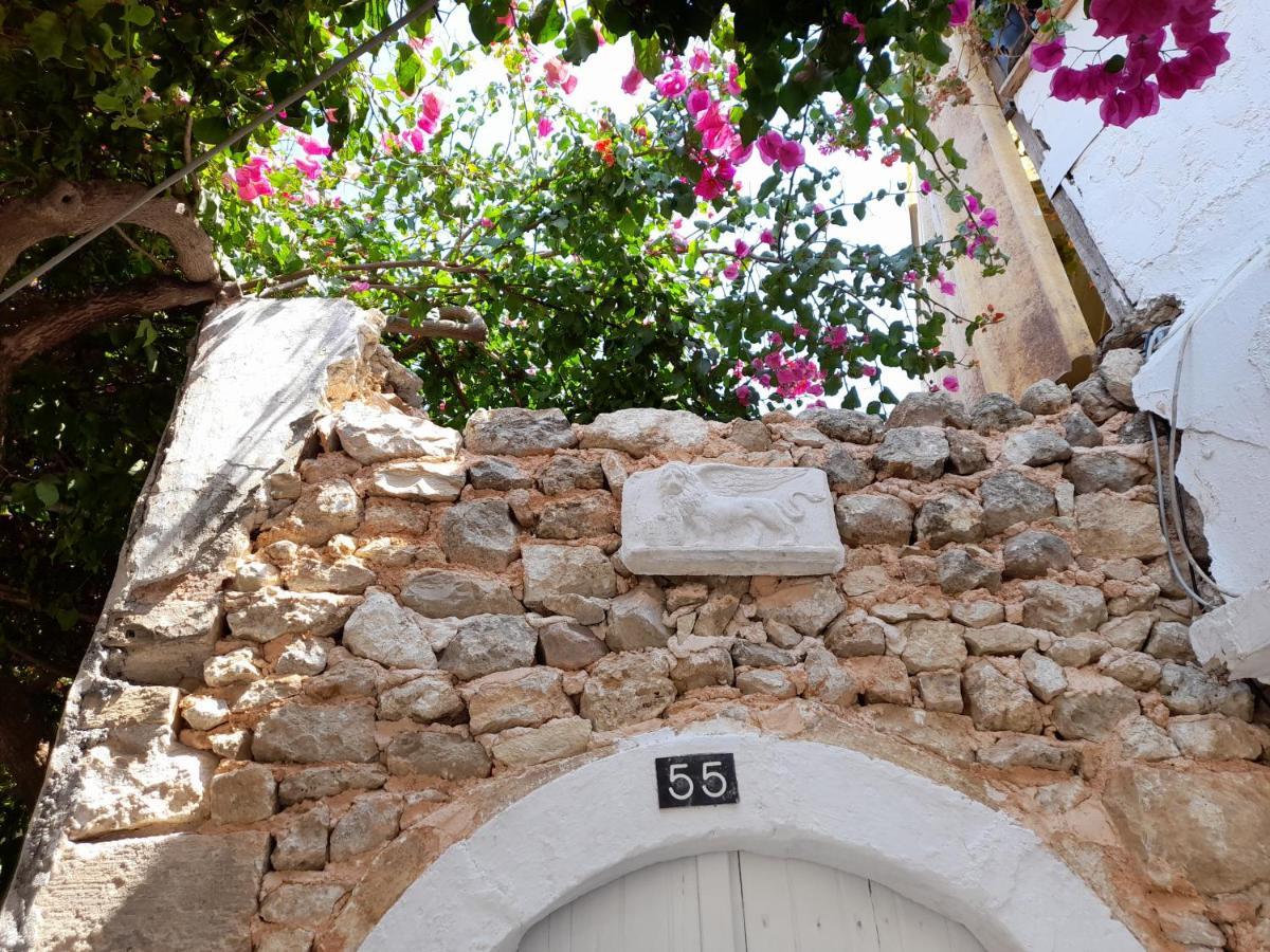 The Venetian Walls 'Central House With Private Courtyard - Charmy & Cheap' Heraclión Exterior foto